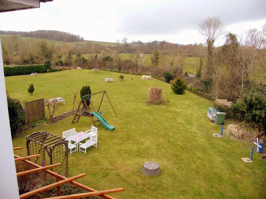 Royal Yeoman B&B Frampton  Extérieur photo